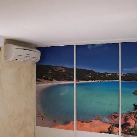 Avec Piscine A 800 Metres De La Plage De Saint Cyprien. 92611